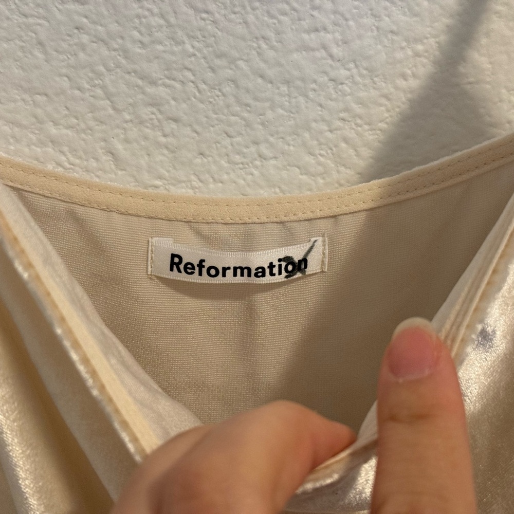 Reformation silk blend tank top - Picture 4 of 7